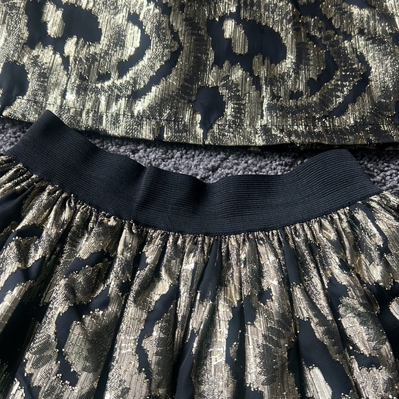 2 piece Pippa&Julie size 7 - Picture 2 of 2